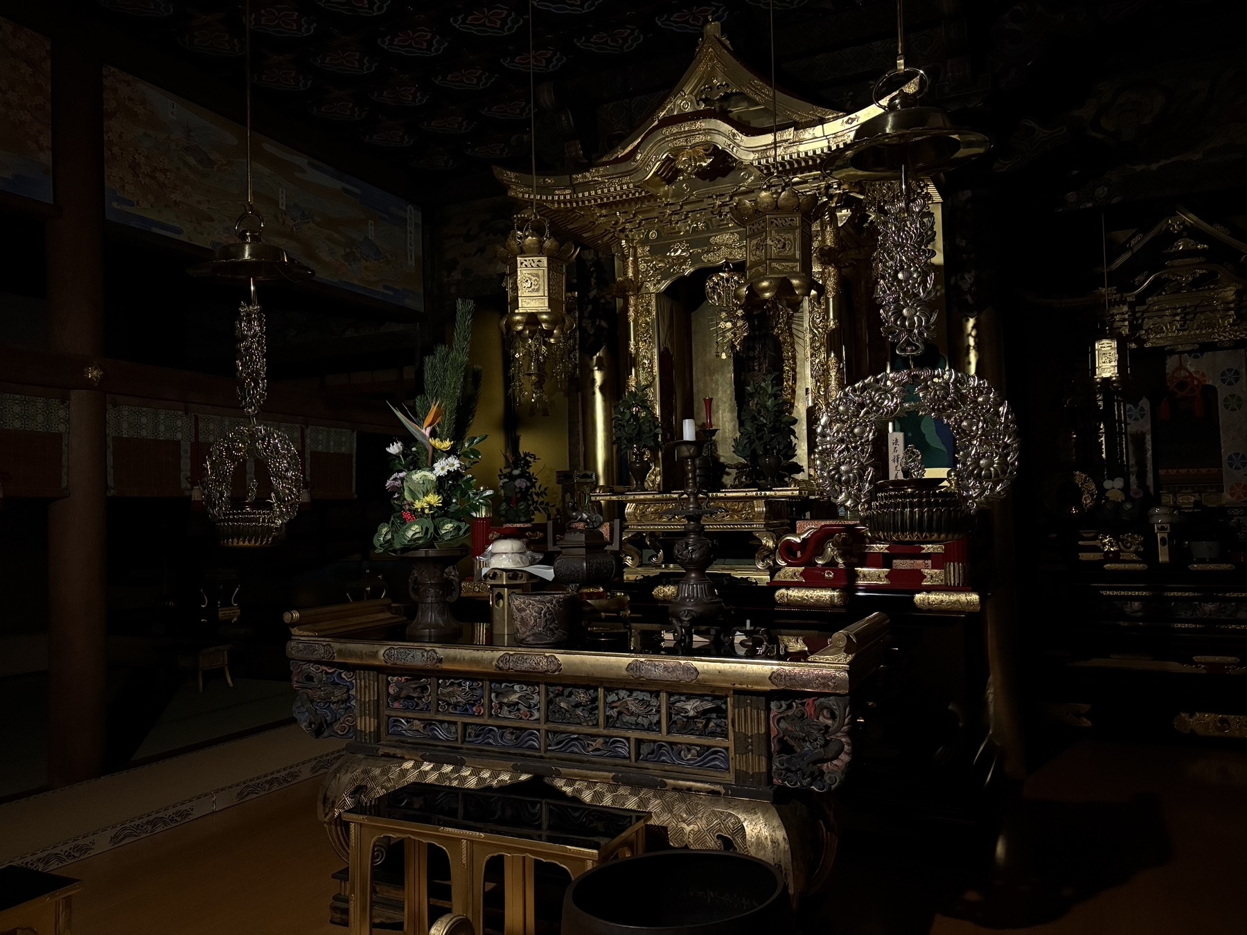 西念寺の内陣